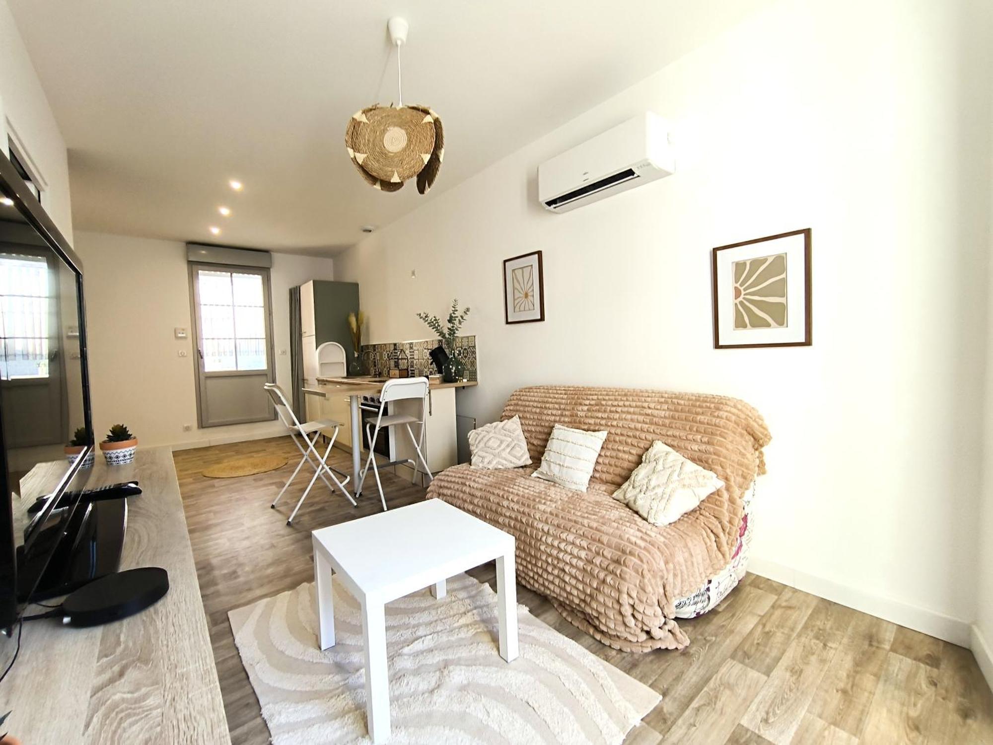 Le Talia - Terrasse Apartment Auch Luaran gambar